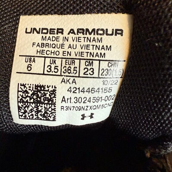 Under Armour Charged Assert Black Sneakers Youth 6 All Black Uniform-Approved - Picture 8 of 8